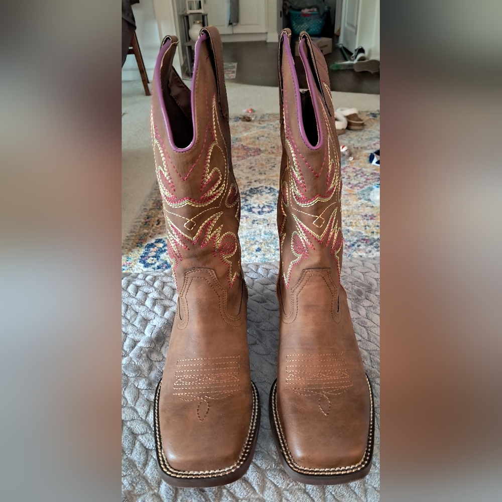 Women's Brown Western Leather Boots with Pink Stitching